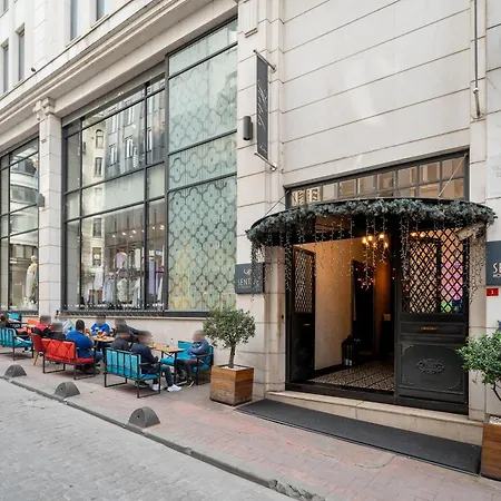 Hotel Sentire & Residences Taksim 5*
