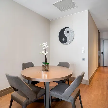 Hotel Sentire & Residences Taksim 3*