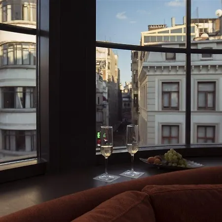 Sentire & Residences Taksim 3*