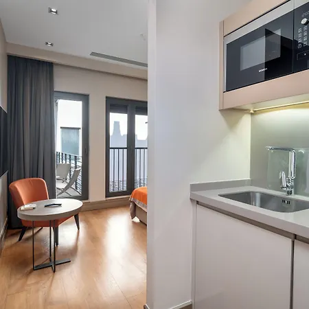 Sentire & Residences Taksim 3*
